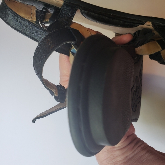 B.O.C. women's black leather sandals size 10 EU 42 - Picture 10 of 13